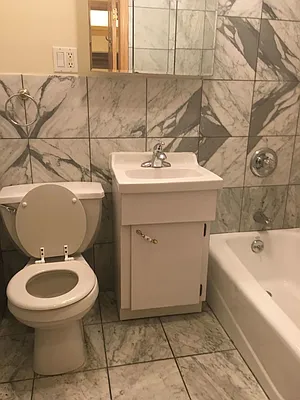 Rented by Apartments by Us | media 8