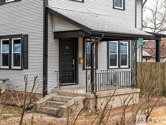 2nd image of 2856 Winburn Ave