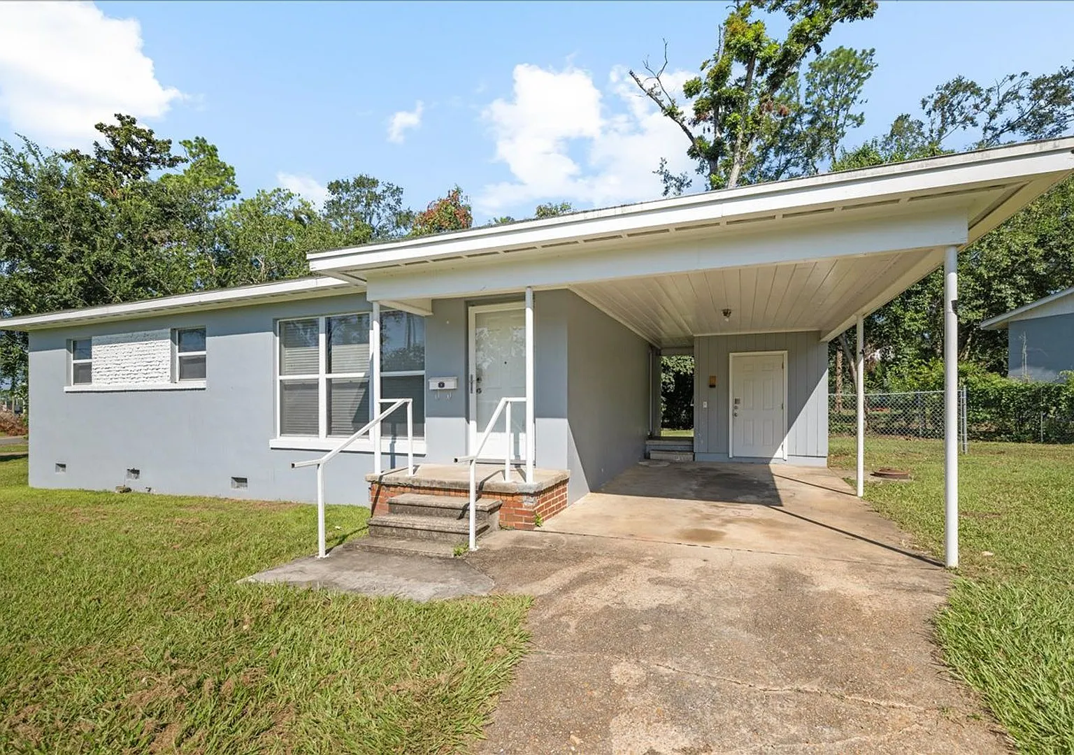 3 Bedroom Home Near Campus Available for Fall 2027 — Photo 3