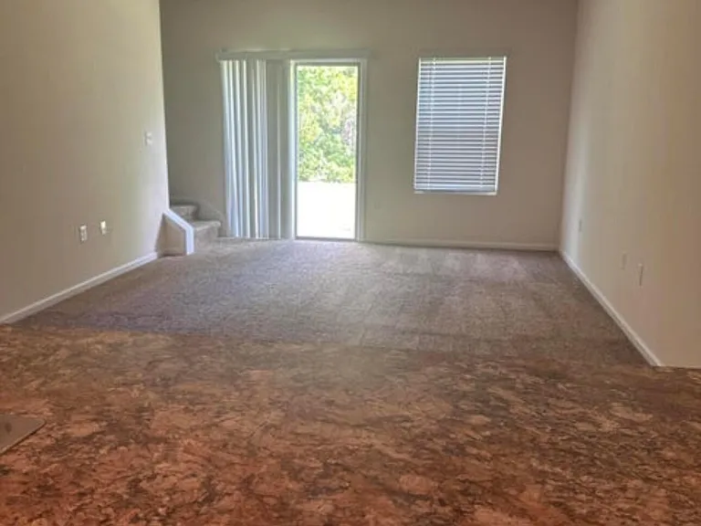 7945 Echo Springs Rd — Photo 2