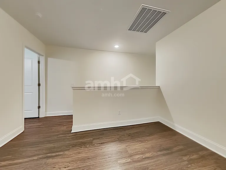 404 Ronter Ct — Photo 11