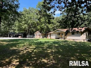 2674 Dr Springs Rd, Carterville, IL 62918