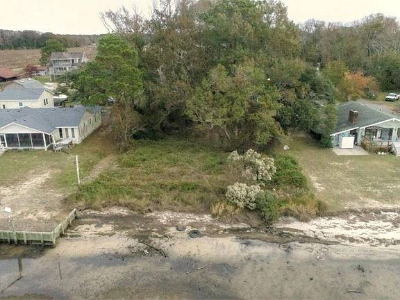 2nd image of 118 N River Beach Ln