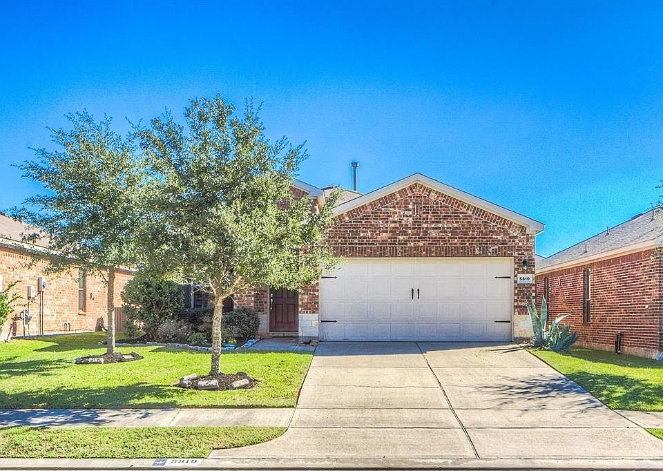 1st image of 5810 Banyan Oak Ct