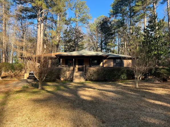 261 Woodlawn St, Batesburg, SC 29006