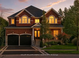 28 Coach Cres, Whitby, ON L1R0K8