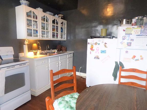 4th image of 1807 Huron Ave