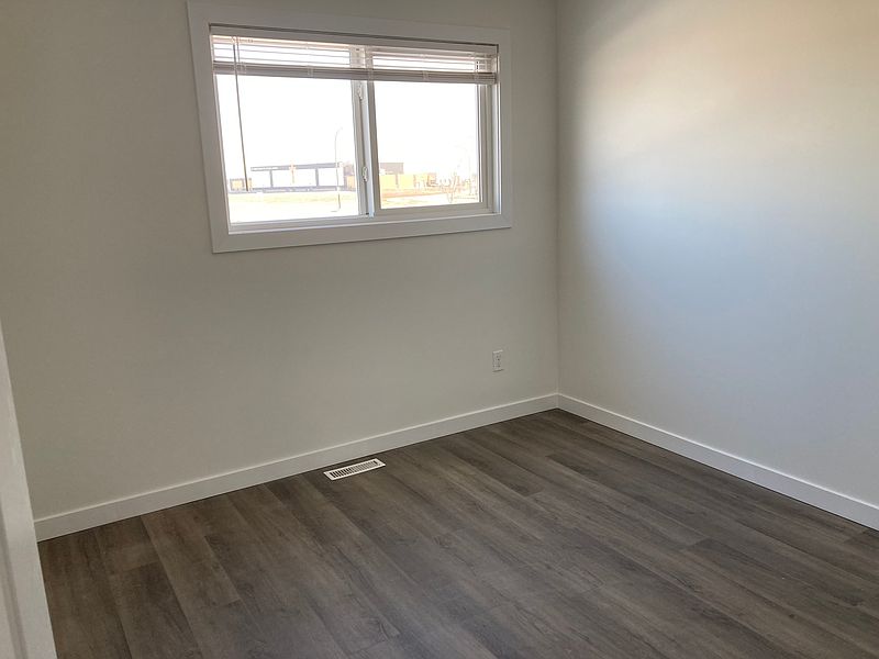 Fort Saskatchewan Apartment for rent - 3 Bedrooms — photo 4