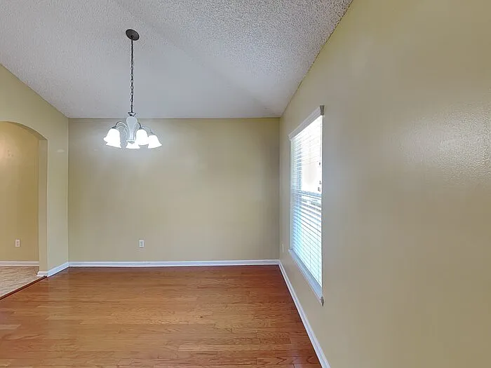 801 Mackenzie Cir — Photo 22