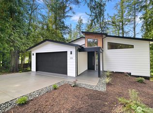 325 Sudden Valley Dr, Bellingham, WA