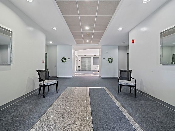 3rd image of 90 Sea St APT 135