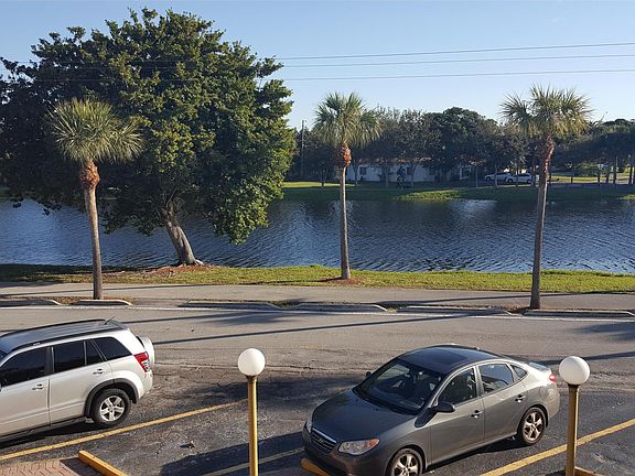2nd image of 17190 S Glades Dr APT 1