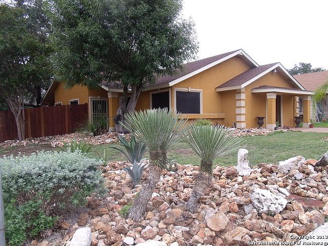 1st image of 16303 ELK GLEN