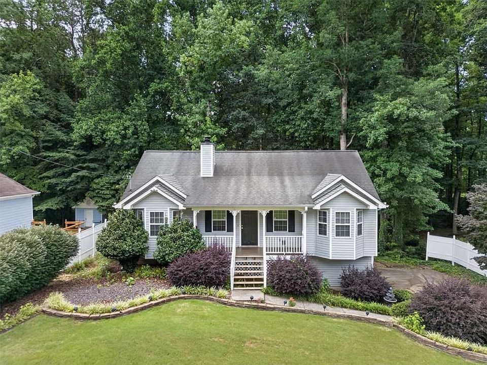 1st image of 72 Victorian Cir