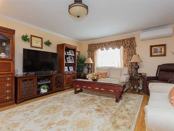 5th image of 16-81 212th St