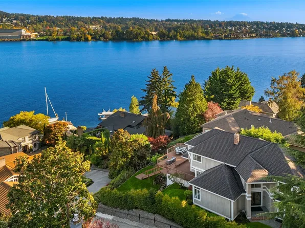 7020 96th Avenue SE, Mercer Island, WA 98040
