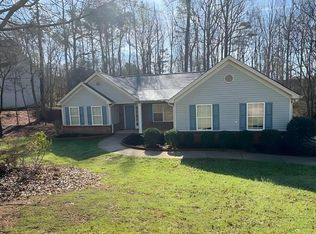 171 Laurel Oaks Ln, Jefferson, GA 30549