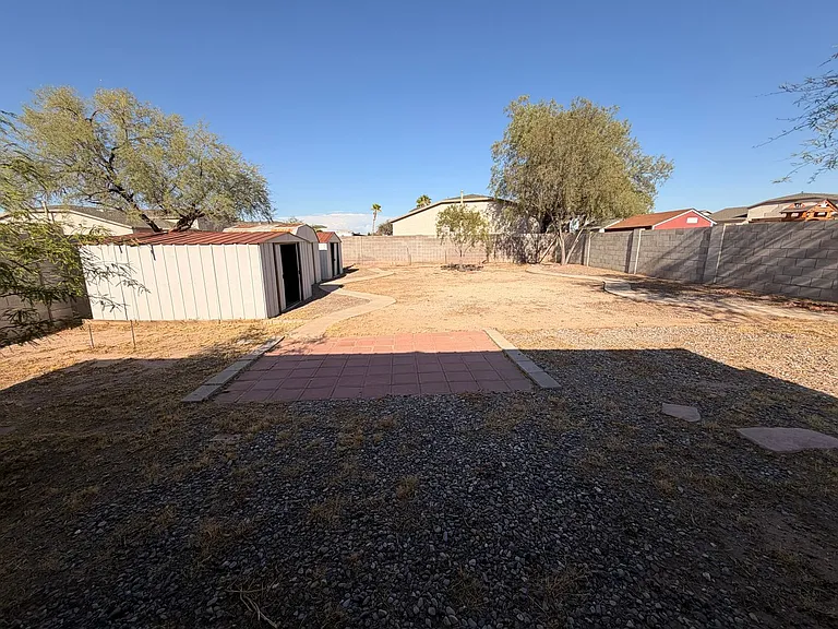 1041 S Matilda St — Photo 18