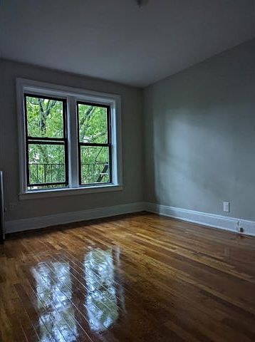 2nd image of 19840 32nd Ave
