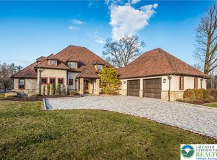 2687 Avenue Du Vlg, Bethlehem, PA 18015