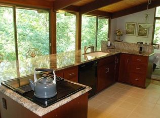 505 Ivy Farm Dr, Charlottesville, VA 22901