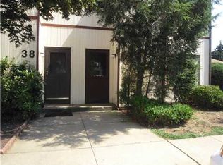 37 Ellen Heath Dr, Matawan, NJ 07747