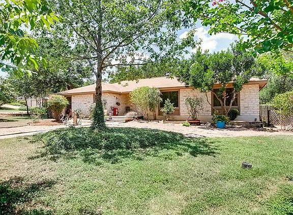 2nd image of 309 Shrike Dr