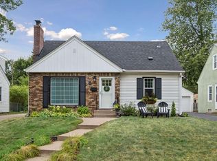 1581 Griggs St N, Saint Paul, MN 55108
