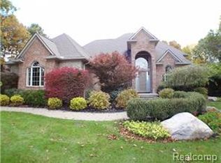 4931 Aljoann Rd, Brighton, MI 48116
