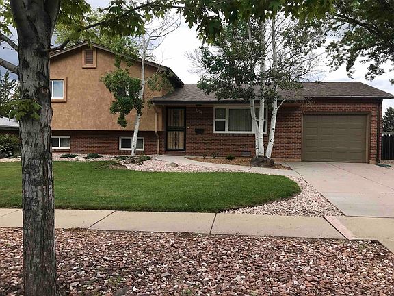 This is the front view of the house. It's a well maintained, nicely groomed neighborhood. Someone who takes pride in their living area would appreciate nice manicured lawns.