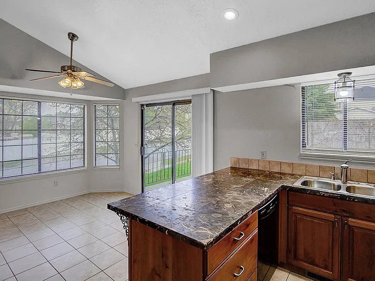 1179 E 2450 N — Photo 7