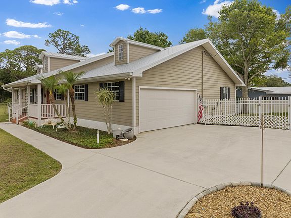 5th image of 8805 Coquina Avenue