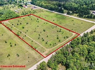 E Labelle Rd, Powers, MI 49874