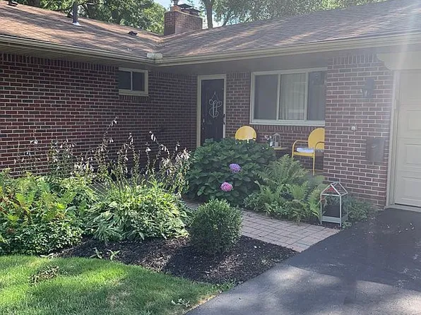1828 Green Valley Dr, Toledo, OH 43614