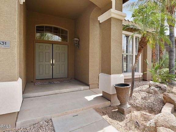 3rd image of 1331 E Horseshoe Dr