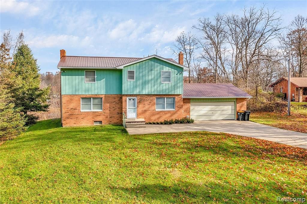 525 Adrian St, Manchester, MI 48158 Zillow