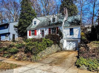 6211 Crathie Ln, Bethesda, MD 20816