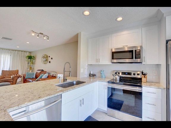 3rd image of 3220 Frederick Blvd