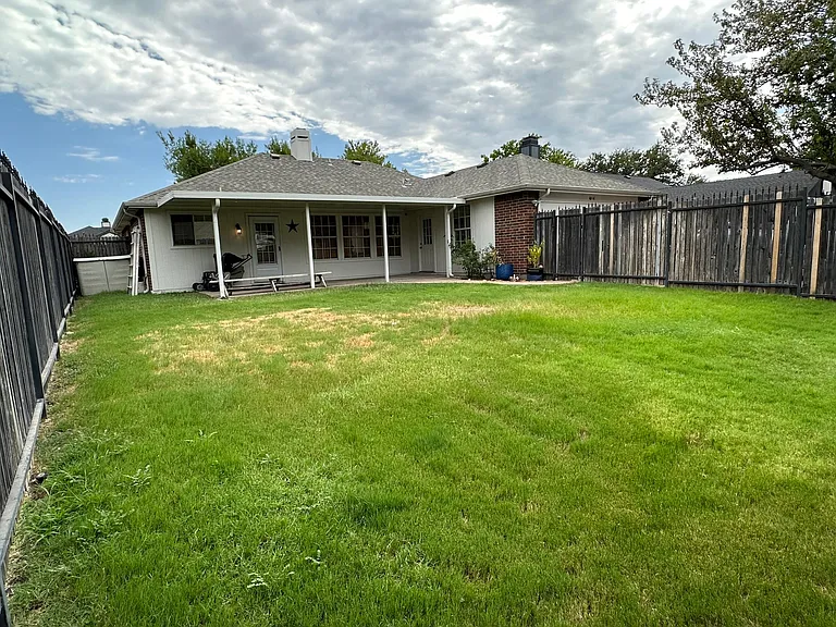 4144 Clary Dr — Photo 28