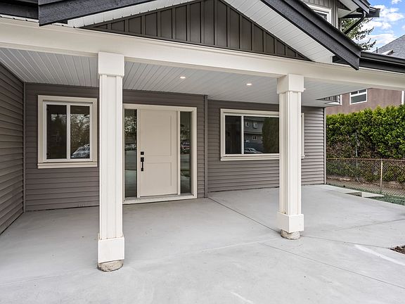 2nd image of 12304 Iona Pl