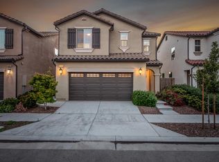 2599 N McArthur Ave, Fresno, CA 93727