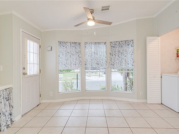 5th image of 524 Misty Ln #W