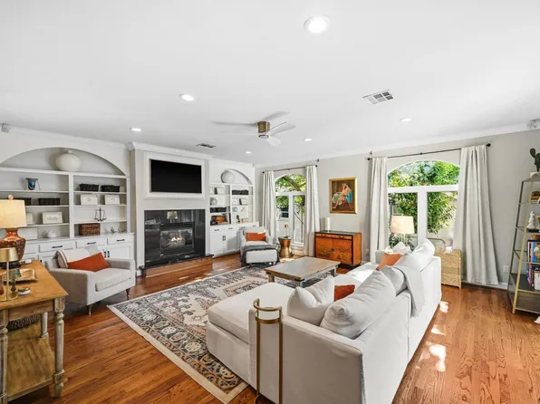 404 W Saulnier St, Houston, TX 77019
