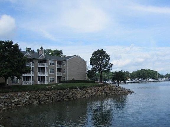 4th image of 21415 Nautique Blvd APT 306