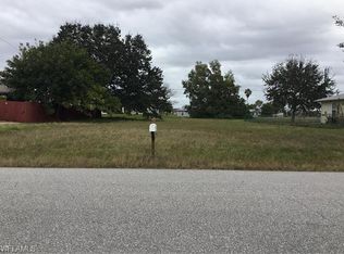 1919 NE 17th Pl, Cape Coral, FL 33909