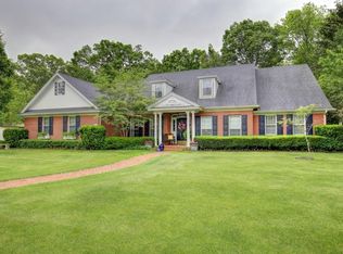 19 Turtle Creek Rd, Monticello, IL 61856