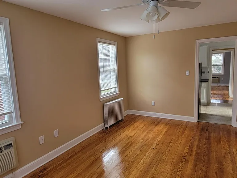 814 Greenwood Cir #2 — Photo 36
