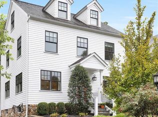 18 Park Pl, Darien, CT 06820