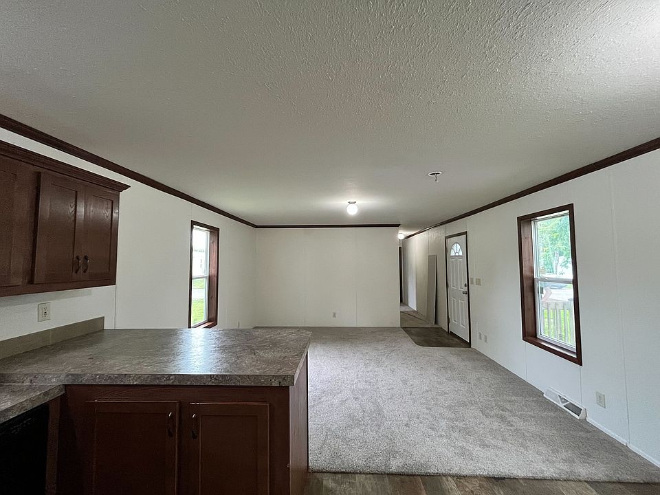 Living/Kitchen
