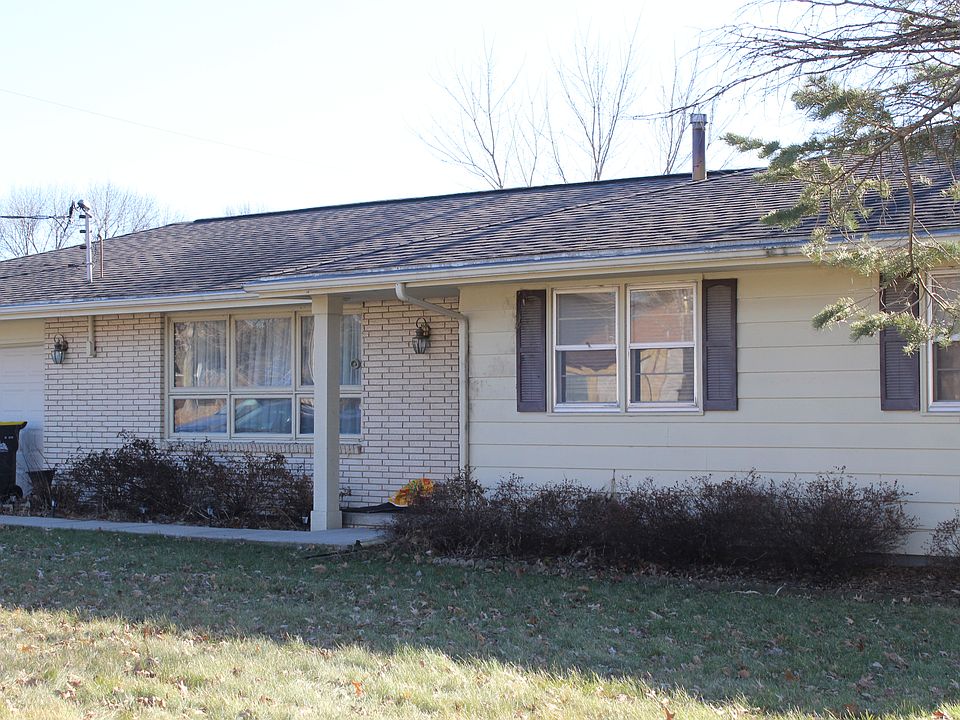 1st image of 2901 Muscatine Ave
